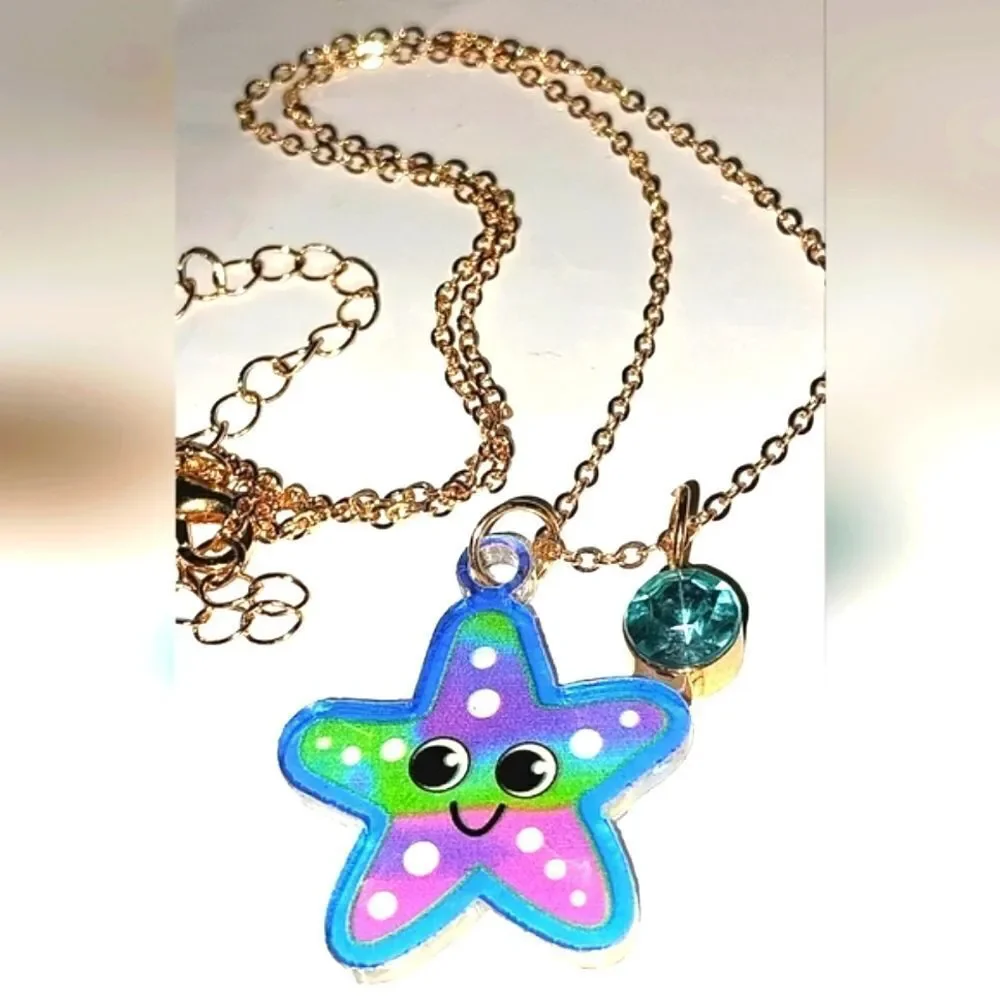 Super cute starfish necklace